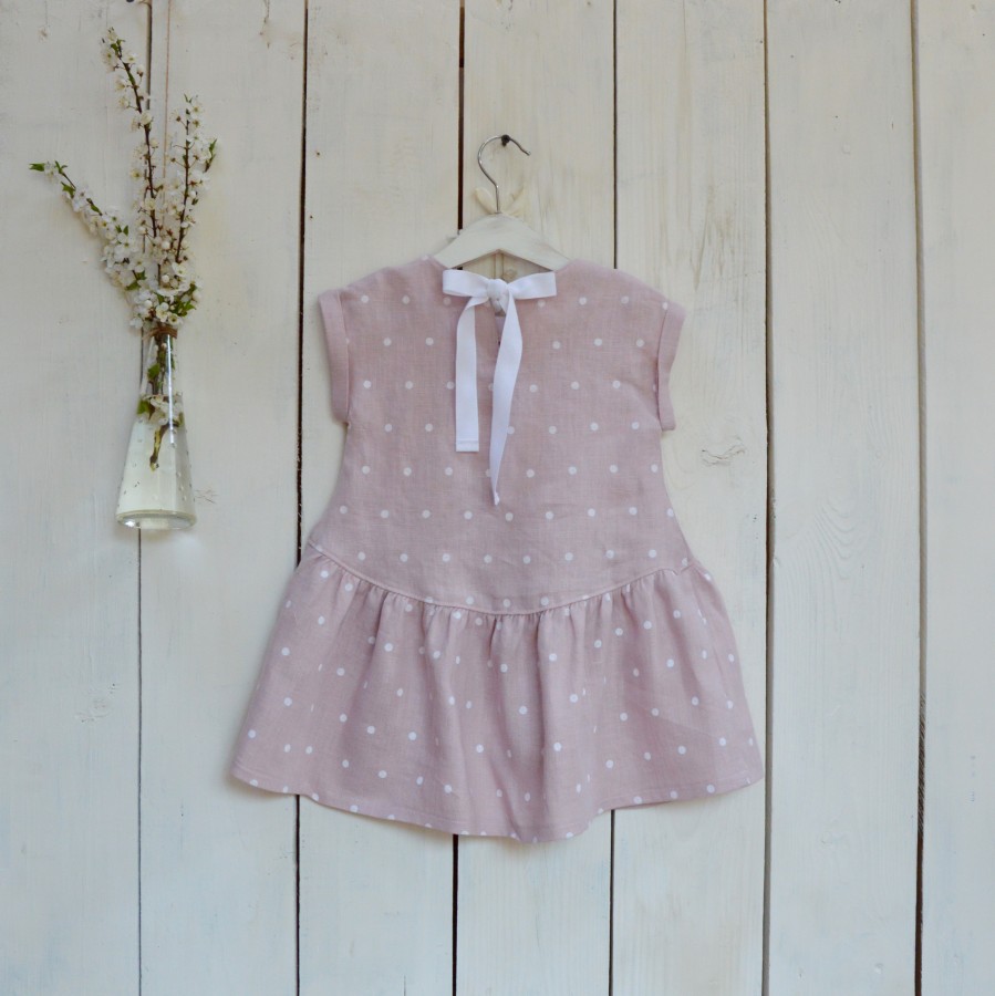 Lininė vaikiška suknelė "Pelenų rožiniai žirniukai"